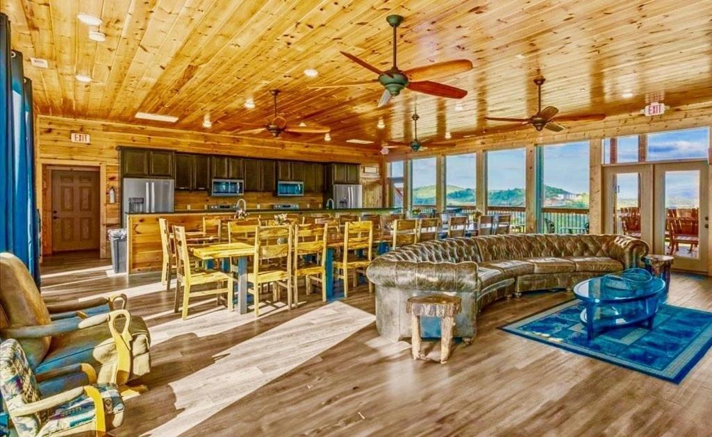 Mansion In The Sky Cabin 蓋特林堡 外观 照片